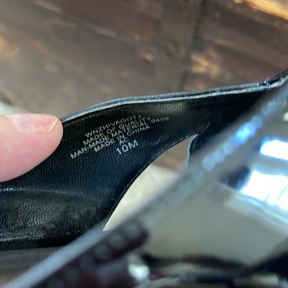 Nine West Black Patent Wedge Sandals Size 10 - Picture 6 of 7